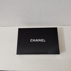 ②ノベルティ  シャネル ミラー付きボックスケース