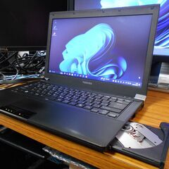 ノートパソコン 東芝 Dynabook ① Windows11 24H2 CPU i5-3320M  SSD256GB メモリ8GB Office2021の画像