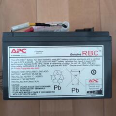 APC RBC バッテリーと充電器の画像
