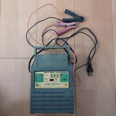 APC RBC バッテリーと充電器の画像
