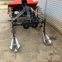 佐渡市限定　乗用溝切り機
