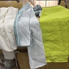 油、泥拭きにどうぞ！裁断クズなど　の画像