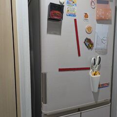 冷蔵庫、稼働中　無料提供します