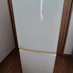 シャープの２ドア冷蔵庫譲ります