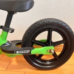 ストライダー　グリーン　の画像