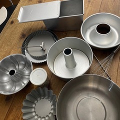 お菓子作り、パン作りに。
いろいろな型。