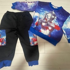 ウルトラマン　パジャマ　100