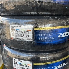 値上がり前に！25年製！205/60R16ヨコハマタイヤADVA...