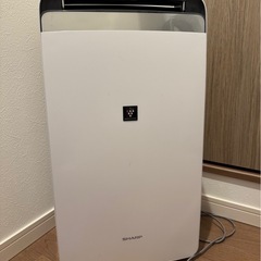 【ジャンク品】除湿機（コードに齧り跡あり） 