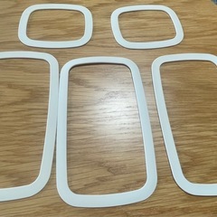 【パーツ】バルブ付き密閉ホーロー保存容器　パッキン・中 3個、小2個の画像