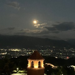 夜ご飯行ける方いますか？