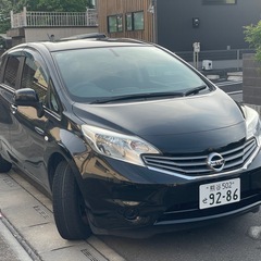 日産　ノ－ト　5人乗り