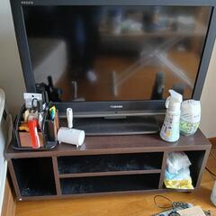 TOSHIBA　REGZA　32型テレビ、ローテレビ台セットで！！