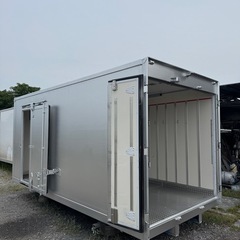 仕上げ済み！断熱材入り！中仕切り扉！スライド式横扉！バイクガレー...
