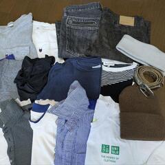 服、雑貨、クリアファイルなど