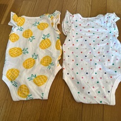最終値下げ！　baby GAP　ロンパース　2枚セットの画像
