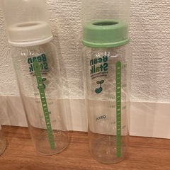 哺乳瓶の画像
