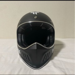 観賞用
フルフェイスヘルメットの画像