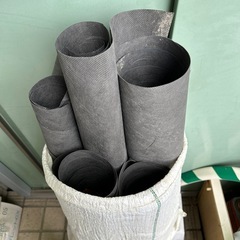 【本日限り300円‼️】防草シート端材袋いっぱい