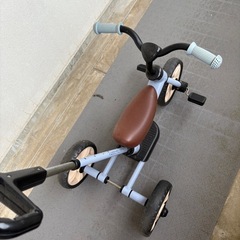 三輪車の画像