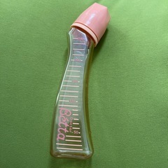哺乳瓶