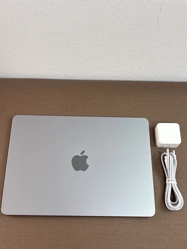 MacBook Air M2 (512GB/8GB RAM/スペースグレイ）