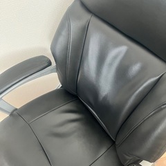 ニトリ合成皮革オフィスチェアの画像