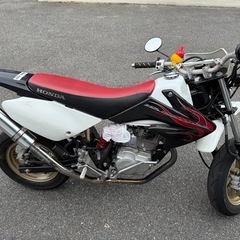 ホンダ　xr100モタード
