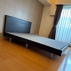 ベッドフレーム セミダブルの画像