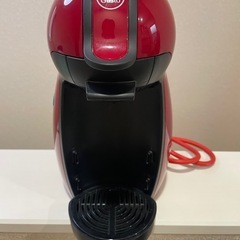 Nescafé Dolce Gusto エスプレッソマシン レッド