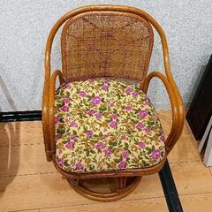 0529-004 ラタン　回転式　椅子　藤　チェア