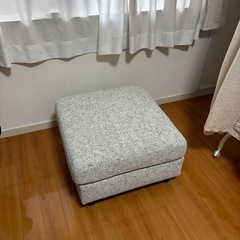 ポケットコイルソファーのオットマン