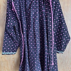 ランドセル／リュック対応　レインコート 雨具　カッパ　140 ブラック×ピンク　黒×ピンク　ガーリー　かわいい　の画像