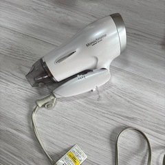 ヘアドライヤー