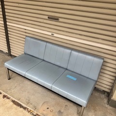 コクヨのオフィース家具　張り替え必要　