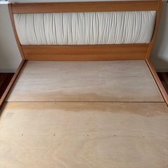 ベッドフレーム セミダブルの画像