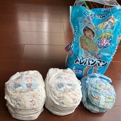 おむつ　マミーポコパンツ19枚とトレパンマン19枚