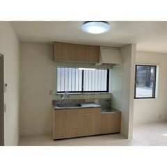 EO✨初期費用5万円⭐初月賃料無料、敷金ゼロ、礼金ゼロ、仲介手数料ゼロ💞角部屋！駐車場あり⭐バストイレ別、追い焚き、温水洗浄便座♪ − 埼玉県