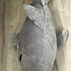 取引中【美品】サメ ぬいぐるみの画像