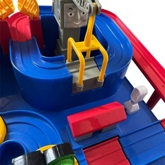 学研　トーマス　手動で遊べるおもちゃの画像