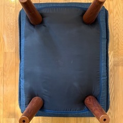 オットマンネイビーの画像