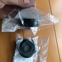 日産モコ　ストラットベアリング
の画像