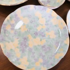 食器セットの画像