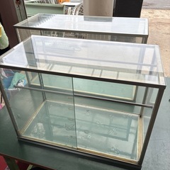 【現状品】ガラスショーケース　飾り棚　在庫2点　一点3000円