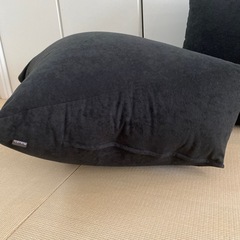 【新品】背もたれクッション 枕　三角クッション 日本製 の画像