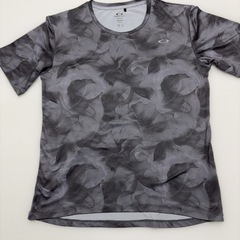 ブランドスポーツTシャツ