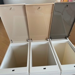 ゴミ箱の画像