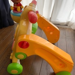 《お譲り先決定》アンパンマンへんしんウォーカー　の画像