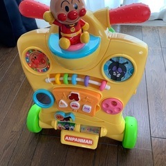 《お取引き中》アンパンマンへんしんウォーカー　