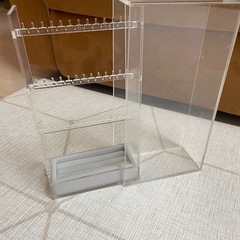無印　アクリルケース　アクセサリー入れの画像